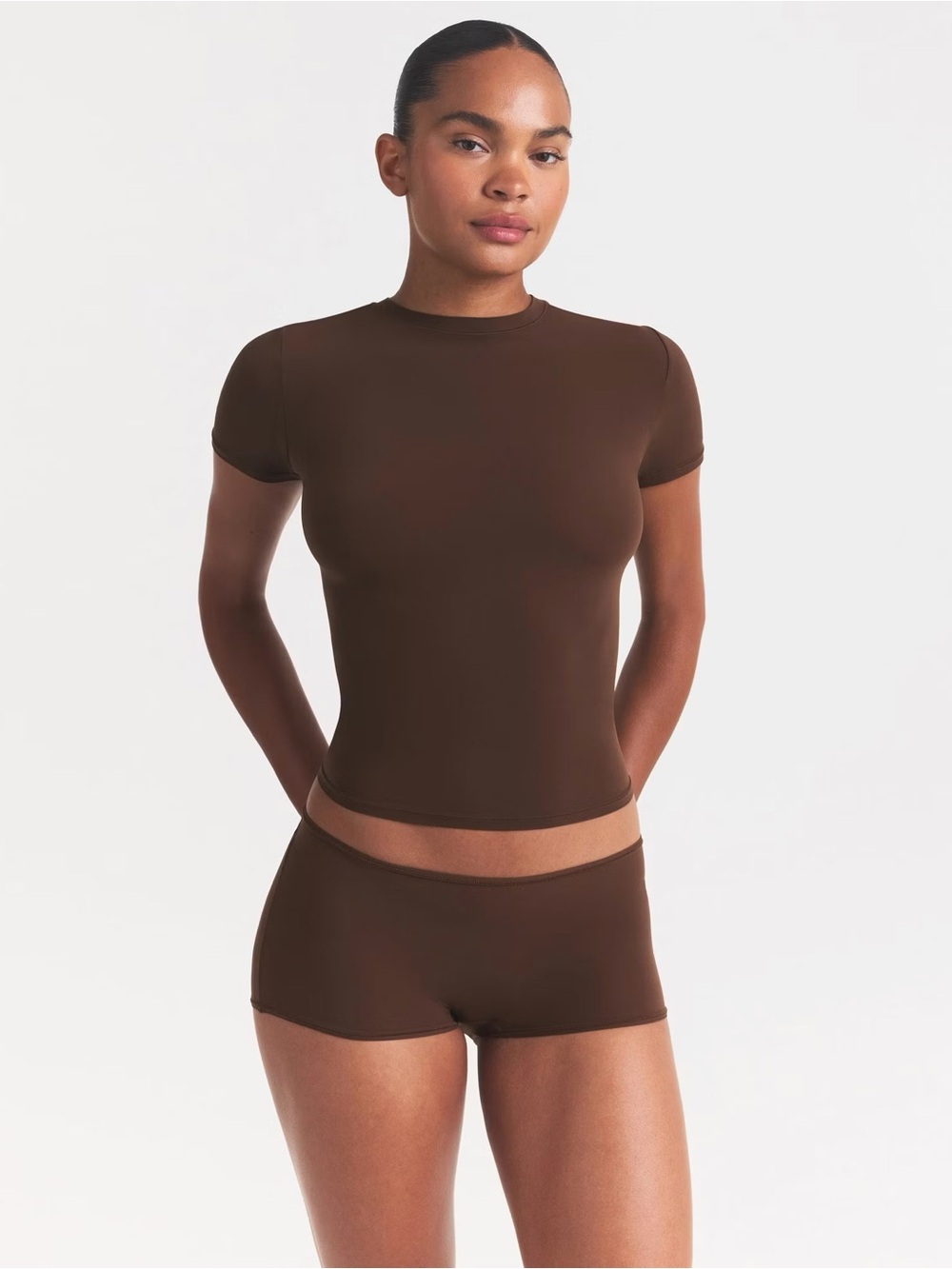 SKIMS Fits Everybody Short-Sleeve Crew Top in Chocolate Brown